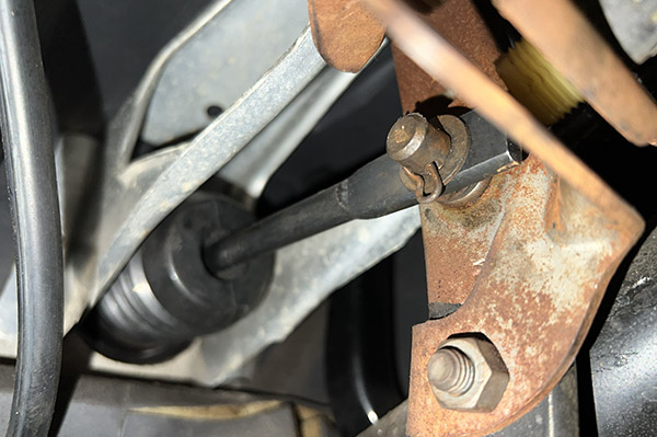 thumbnail image 2 of Mid America Motorworks High Performance Brake Master Cylinder With Reservoir For 1986-1996 Corvette C4 2 of 3