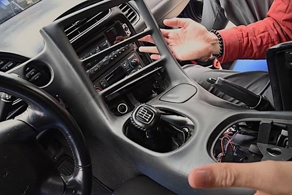 Dash and console bezel removal