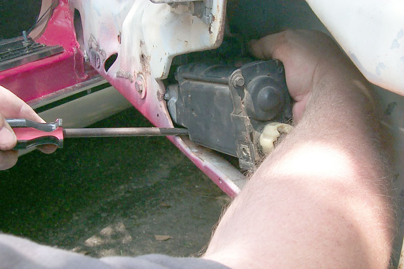 19681982 Power Window Motor Replacement Corvette Magazine Corvette How To's & Technical